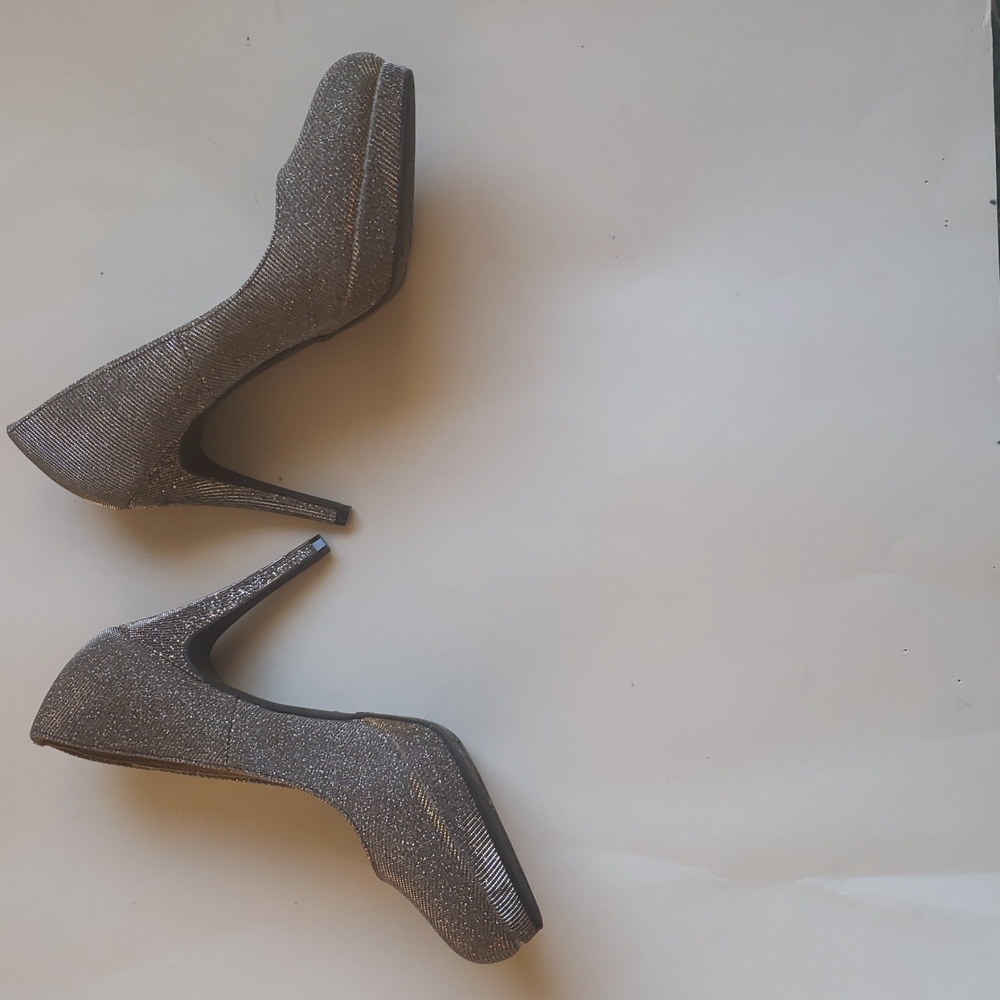 -Fioni Night shoes size 6 1/2 -3 items for $20